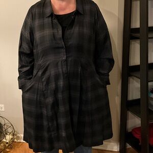 Torrid Black Plaid Women's Shirt Kimono